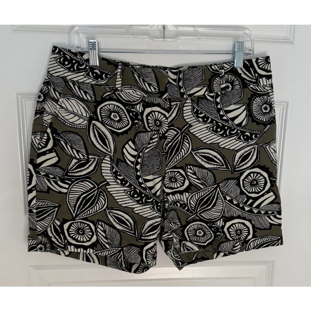 Ann Taylor LOFT Black Green White Floral Print Shorts Size 8